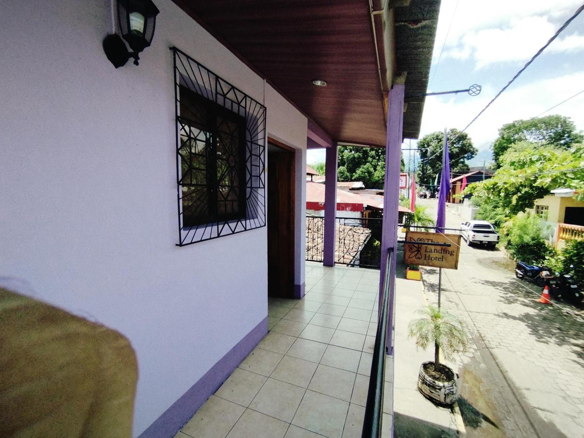 The Landing Hotel And Restaurant Moyogalpa Exterior photo
